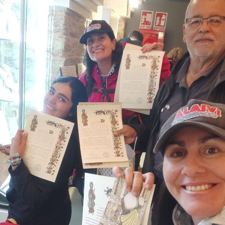La compostela y el pasaporte de peregrino